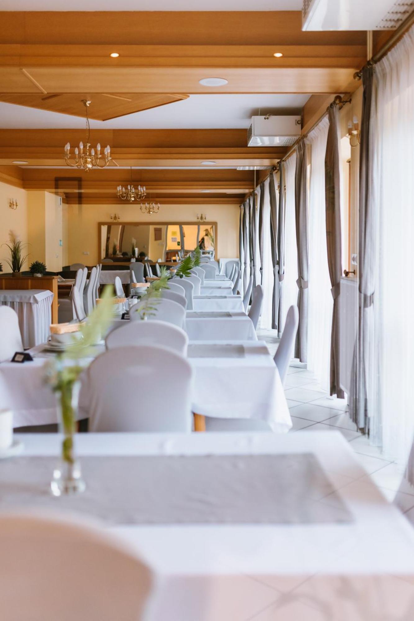 Hotel Osrodek Szkoleniowo Wypoczynkowy